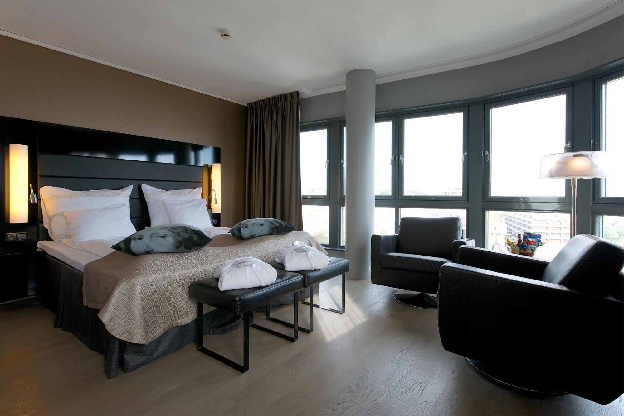 Clarion 4*